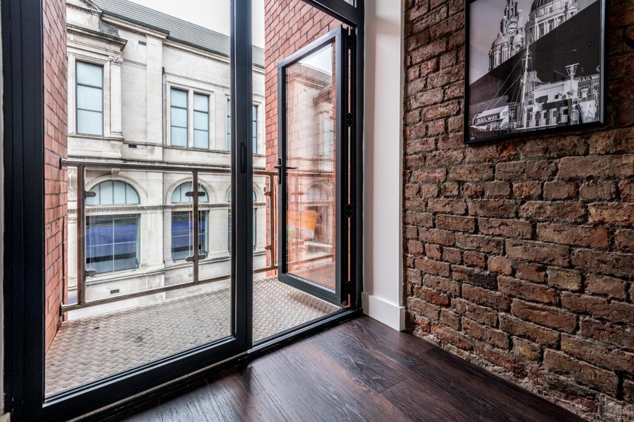 The Stanley Street Apartment