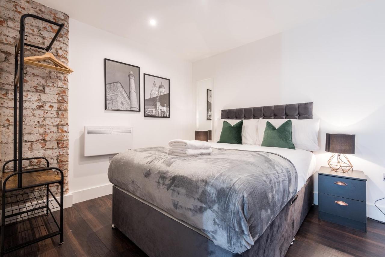 The Stanley Street Apartment